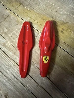 POSACENERI ACCESSORI FERRARI - Immagine 1 di 4