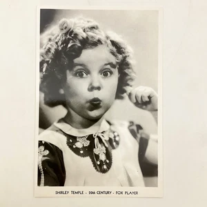 Postcard Shirley Temple Unposted 20th Century Fox Artist - Picture 1 of 2