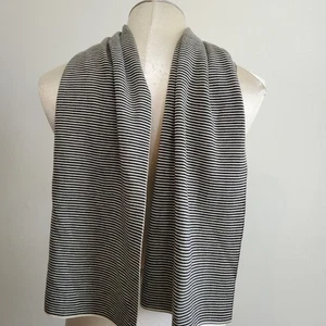 Vintage Strickschal Nadelstreifen schwarz beige 46x9" klassisch Unisex warm adrette Mängel - Bild 1 von 11