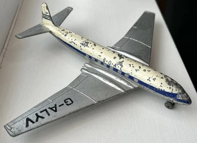 Dinky Toys De Havilland DH 106 Comet Airliner 702 BOAC G-ALYV de colección 1954-55 Foto 1 de 4