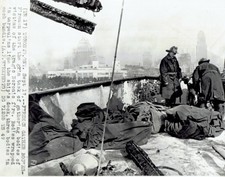 1949 Press Photo Toronto Firemen move bodies from SS Noronic Passenger Ship Fire