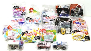 30-teiliges gemischtes Set Walmart McDonalds Happy Meal Premium Hot Wheels Druckguss-Auto neu in Verpackung - Bild 1 von 3