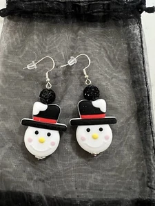 Christmas Holiday Snowman pierced Earrings! - Picture 1 of 1