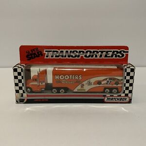 Loy Allen #27 Hooters Hauler W/Car Transporter Racing Champions New