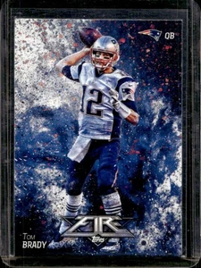 2014 Topps Fire Tom Brady #67 Patriots - Picture 1 of 2