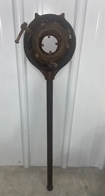 RIDGID  1"-2" Pipe Threader No.65-R Rigid Ratcheting Die Cutter 65R w/2 Handle 1 - Image 1 of 4