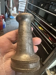 Antico ugello tubo antincendio in ottone 5" reparto numerato - Foto 1 di 6