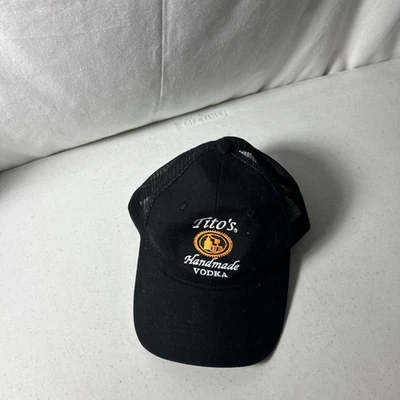 Tito’s Hecho a Mano Vodka Austin Texas Correa Ajustable Malla Trasera Sombrero Negro Foto 1 de 4