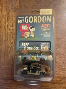 NASCAR Jeff Gordon Peanuts 50th Celebration 1:64 Stock Carlo 2000 Nuevo en caja - Imagen 1 de 5