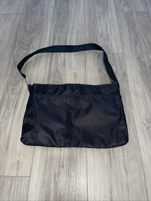 BOLSO BANDOLERA MAC MAQUILLAJE Diseñado por Matt Murphy Grande Nylon Foto 1 de 4