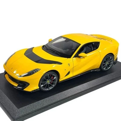 BURAGO RACE + PLAY 1:18 AUTO DIE CAST FERRARI 812 COMPETIZIONE GIALLO   18-01646 - Immagine 1 di 4