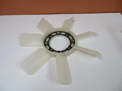 1274942 Volvo 1983-1993 740, 760, 780, 940  Radiator Fan Blade NOS  — 第 1/4 张图片