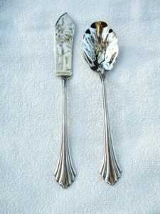 Cuchillo de mantequilla Oneida de acero inoxidable Rembrandt y cuchara de azúcar brillante - Imagen 1 de 2