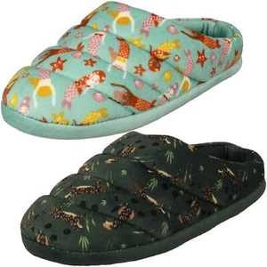 Zapatillas de mula detalladas con estampado Clarks para niños - Imagen 1 de 19