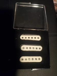 Fender Vintera '60s Vintage Stratocaster Pickup Set - Picture 1 of 3