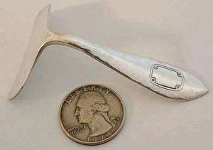 Antiguo empujador de comida para bebé William KERR de plata esterlina con figura de perro c. 1900 BONITO - Imagen 1 de 7