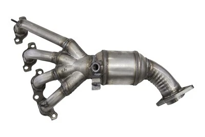 Catalytic Converter with Exhaust Manifold for 2004-2006 Chevrolet Colorado 2.8L, - Image 1 of 4