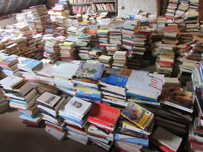 Déstockage gros lot + 150 000 livres, journaux, bd, cd, dvd, vinyles, magazines - Photo 1/4