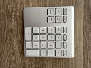 Belkin YourType F8T067 Wireless Bluetooth Keypad Ergonomic Keyboard Number’s Mac - Picture 1 of 2