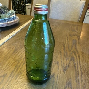 Vintage 7UP 1776-1976 Bicentennial Embossed Green 16 oz Glass Bottle - Picture 1 of 7