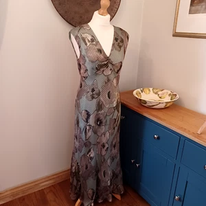 CC Green Mauve Floral Pure Silk Gold Thread Bias Cut Long Sleeveless Dress 12 - Picture 1 of 15