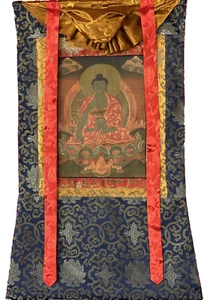 MEDICINE BUDDHA OIL VARNISHED  TIBETAN THANGKA PAINTING WITH SILK BROCADE - Picture 1 of 7