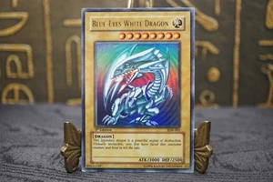Yugioh MP Blue-Eyes White Dragon SDK-001 1st Edition! Asian English ULTRA RARE - Picture 1 of 9