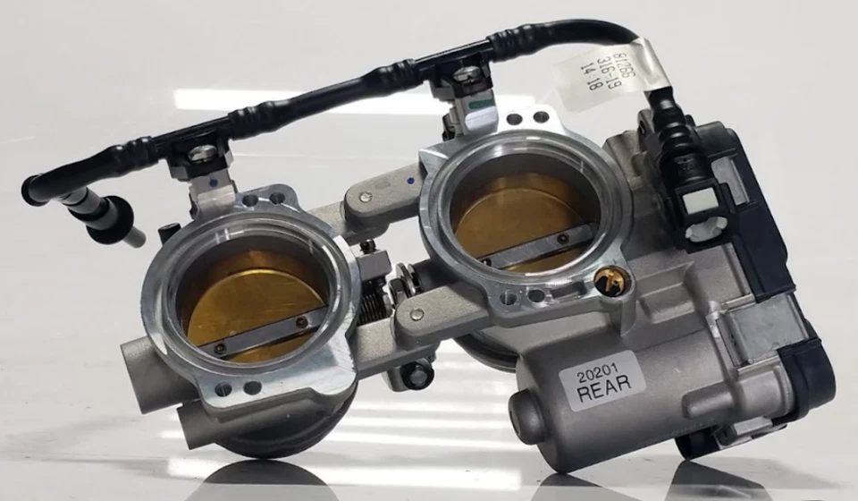 2009-2018 Aprilia RSV4 Tuono 1000 RF OEM Throttle Body 857304P - Image 1 of 4