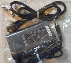 DELL Latitude laptop 65W 19.5V 3.34A model DA65NM130 AC Power Adapter Charger - Bild 1 von 3