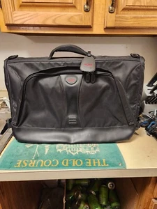 TUMI Borsa Porta Indumenti Tri-Fold Nylon Nero Ottime Condizioni - Foto 1 di 8