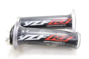15-19 YAMAHA YZF R1 RIGHT LEFT CLIPON HANDLEBAR GRIPS GRIP PAIR SET - Foto 1 di 13
