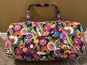 NWT Vera Bradley Va Va Bloom Large Duffle Travel Bag 22”x11”x11”. 2 Pockets. - Picture 1 of 2
