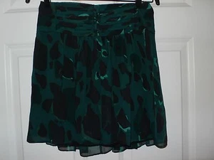 Burberry Brit Teal Green Printed Silk Skirt $295 NWT US 2 UK 4 EU 36 - Picture 1 of 4