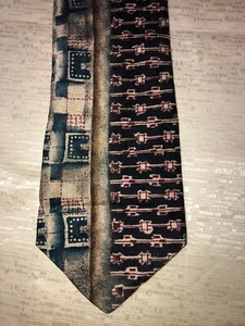 J T Beckett Men's Silk Tie ABSTRACT Geometric Pattern 56 1/2" Long 3 3/4" Wide - Picture 1 of 5