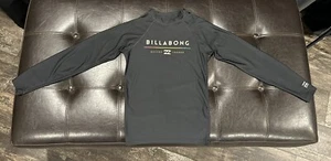Boys Billabong Loose Fit Sun Shirt /Rashguard Size Boys 14 - Picture 1 of 5