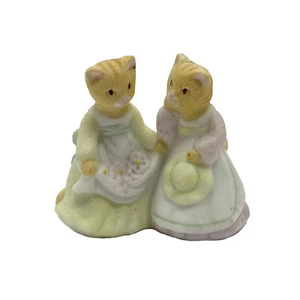 Vtg Yellow Striped Kittens Prairie Little House Dresses Aprons Bisque Figurine - Picture 1 of 12