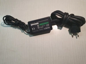 Câble D'alimentation chrgeur PSP officiel d'origine Sony playstation portable - Photo 1/6