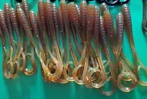 ENGULF BAITS 4" Bungee Reflex Worm - Olio motore dorato mimetico16 ct. pag. - Foto 1 di 1