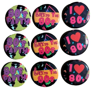 JUTOM Spille bottoni pinback anni 80 1-1/4" (Set di 9) - Foto 1 di 6