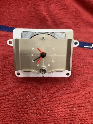 NOS 1956 Lincoln Premier Clock Tested And Working - Image 1 of 4