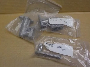 CAT, Caterpillar 2 X 101-1984, Valve Body & 1 X 101-1970, Valve Lever. - Bild 1 von 6