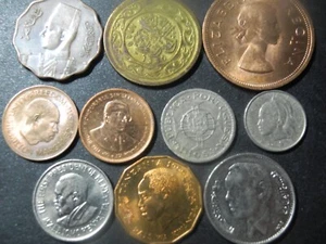 0218-4 AFRIKA - ZEHN VERSCHIEDENE LÄNDER DATIERT 1943 BIS 2012 - Bild 1 von 10