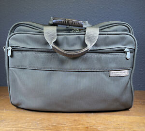 Briggs & Riley Briefcase Messenger Exspandable Tan Green  Leather Handle