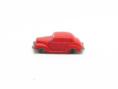 WIKING VOITURE MERCEDES MB 220 ROUGE SANS VITRES - ECHELLE H0 1/87 - Photo 1/4