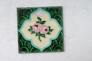 VINTAGE TILE ART NOUVEAU MAJOLICA PINK FLOWER DESIGN ARCHITECTURE TILE NH4425 - Picture 1 of 9