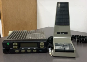 ICOM IC-F320-6, VHF 146-174 MHz, 32 CH, 45W, & Desktop Mic ICOM SM-25 - Picture 1 of 11