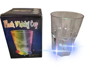 1 PIEZA Taza de bebida de vidrio de brandy de whisky iluminado parpadeante LED Taza brillante EE. UU. - Imagen 1 de 4