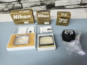 2 Stück Nikon Fokusscheiben Typ J&H4 & Nikon F2 Blitzgerät Paar AS-1 NOS - Bild 1 von 6