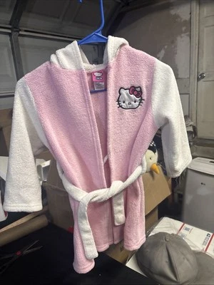 Hello Kitty robe - Image 1 of 4