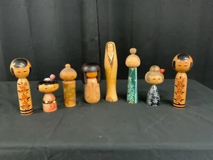 Lote de 8 muñecas Kokeshi antiguas de madera (ET 20) - Imagen 1 de 13